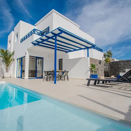 Villa Kalandraka Close To Marina, Sea Views, Ac, Heated Pool *