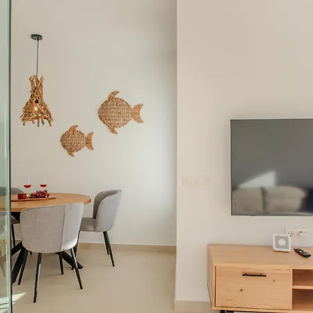 Kalandraka Close To Marina, Sea Views, Ac, Heated Pool Villa *