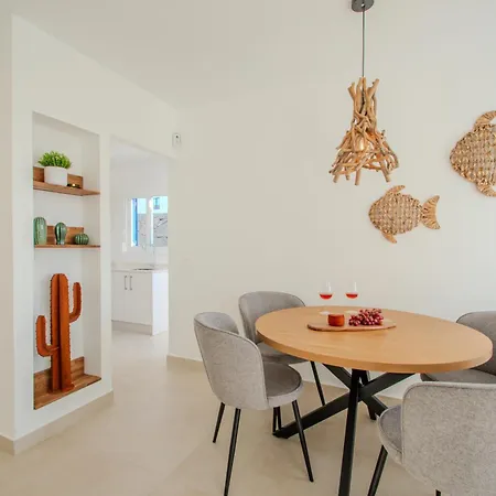 Kalandraka Close To Marina, Sea Views, Ac, Heated Pool *